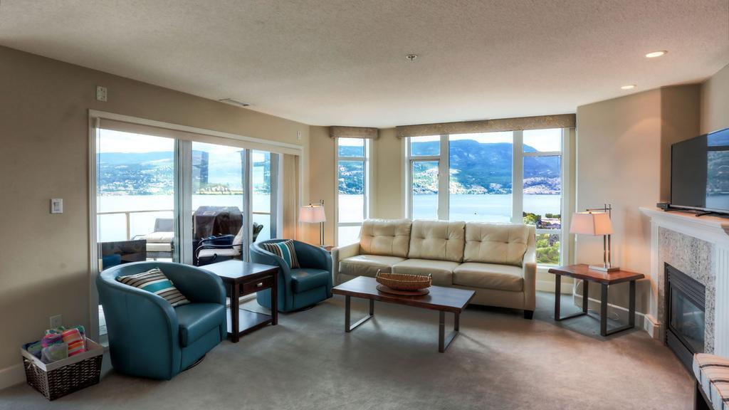 Sunset Waterfront Resort By Kelownacondorentals Luaran gambar