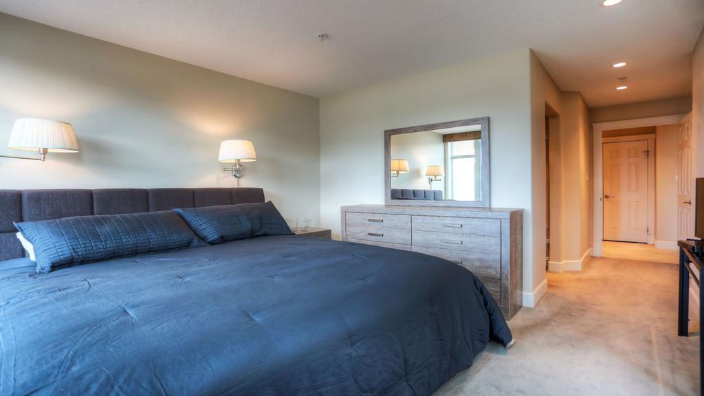 Sunset Waterfront Resort By Kelownacondorentals Luaran gambar