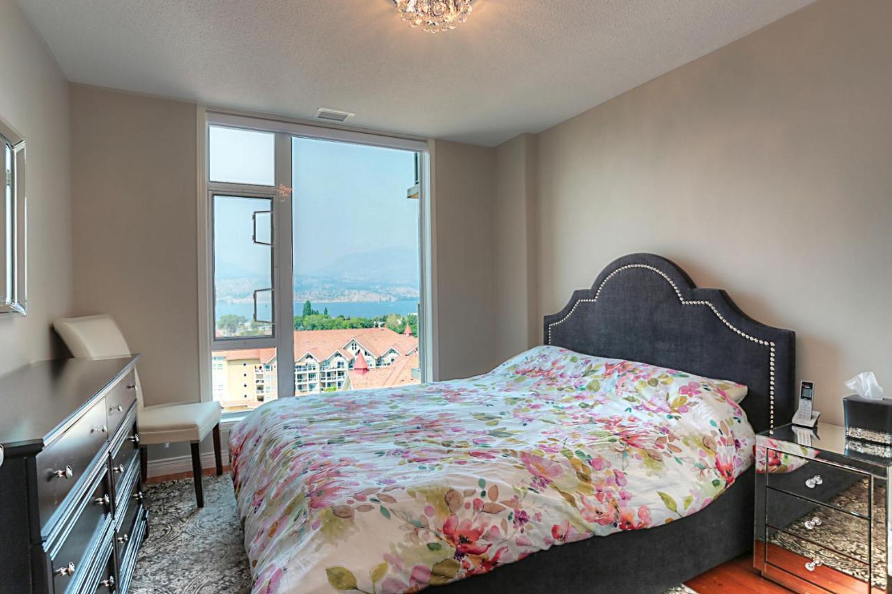 Sunset Waterfront Resort By Kelownacondorentals Luaran gambar
